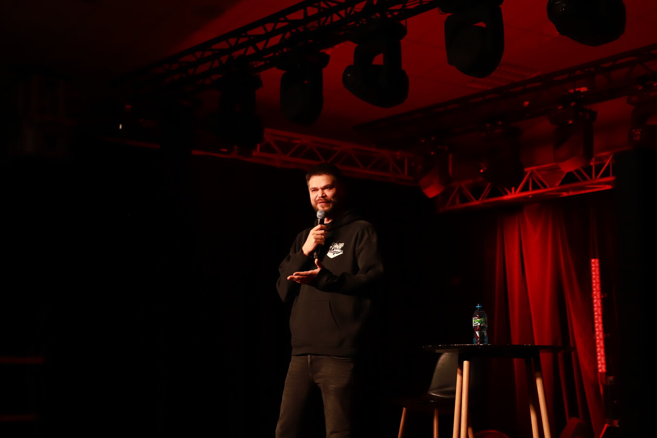 Wieczór śmiechu z Danielem Midasem w Lesznie