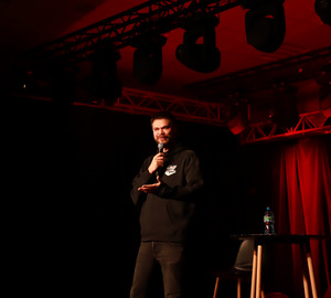 Wieczór śmiechu z Danielem Midasem w Lesznie