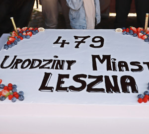 479. urodziny Leszna na Rynku. Muzyka, taniec i wspólne świętowanie